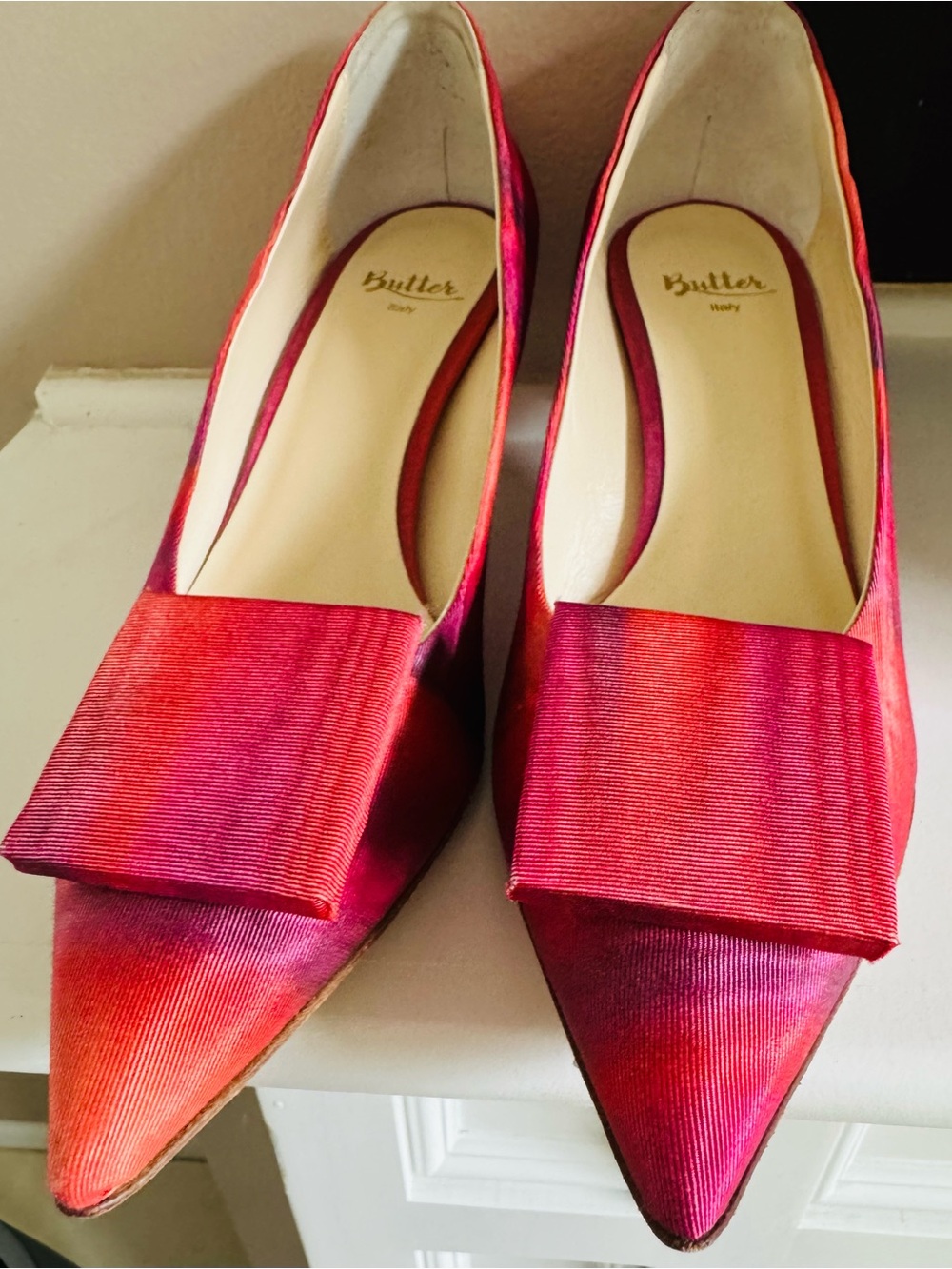 Vero Cuoio butter made in ItalyPink and Red Pointed-Toe Pumps - Picture 3 of 8